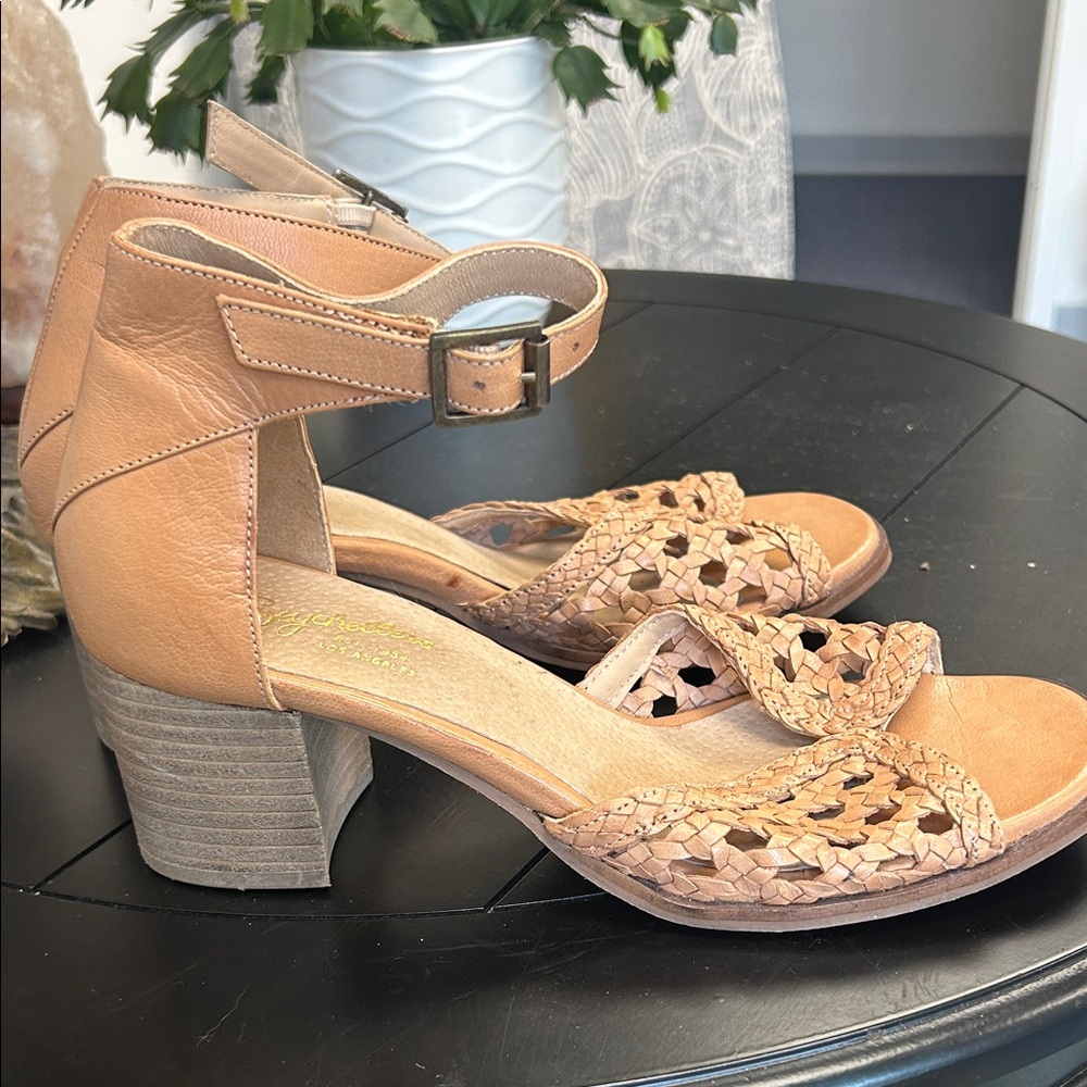 Seychelles Tan Braided Leather Ankle-Strap Block Sandals Size 8 - Picture 4 of 6